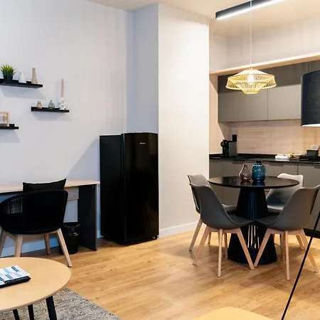 Dorm4you Arena 2 Aparthotel *