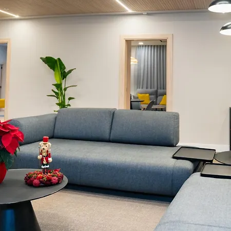 Dorm4you Arena 2 4* Valencia