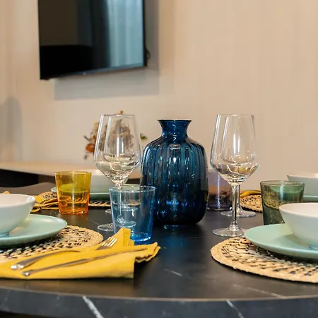 Dorm4you Arena 2 Aparthotel