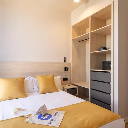 Dorm4you Arena 2 شقة فندقية
