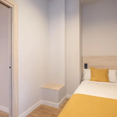 Dorm4you Arena 2 Aparthotel