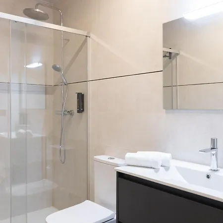 Apartahotel Dorm4you Arena 2 Valencia