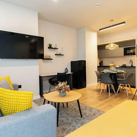 Dorm4you Arena 2 Apartahotel